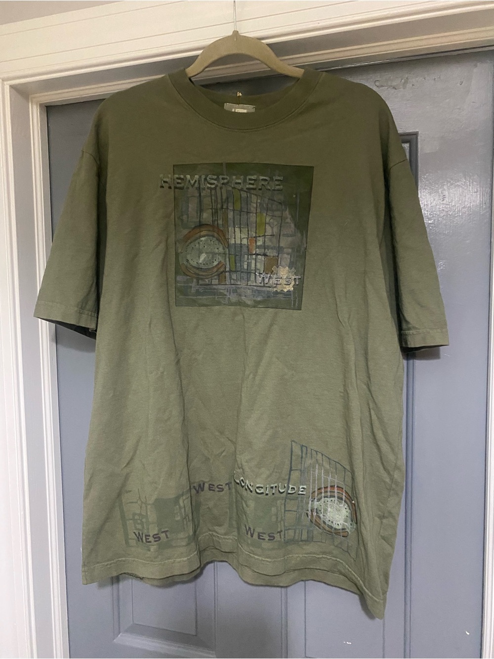 Blue Fish Vintage Hemisphere Graphic Short-Sleeve T-Shirt - Olive